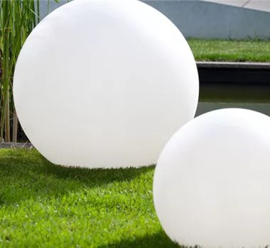 Rasenpflege im Frühling Rasenpflege im Frühling